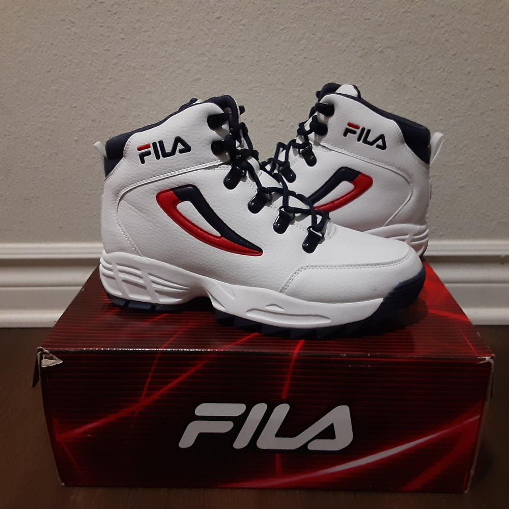 Fila - Picture 1 of 4